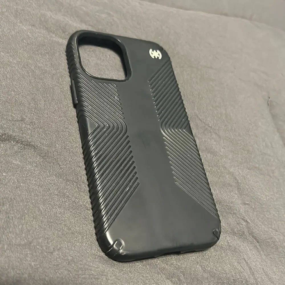 Speck iPhone 12 Case